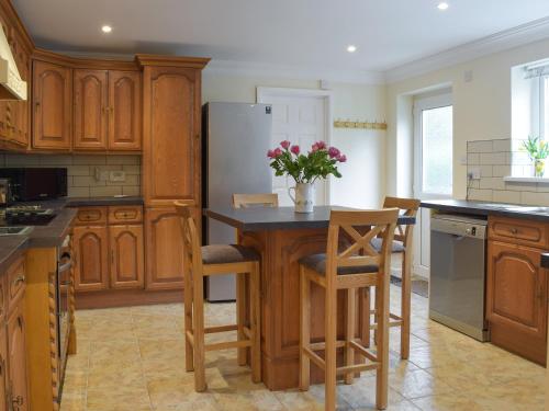 virtuve, Victoria House - Uk13380 in Llanstephan