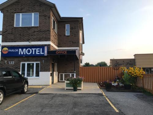 Tampilan eksterior, Sunparlor Motel in Leamington (ON)