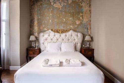 Grand Historic 3BD2Bath Galata Tower Pad! #408 - image 5