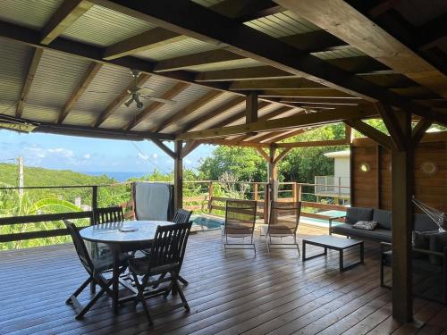 Tropic Lodge vue mer , piscine et spa privée - Location saisonnière - Bouillante