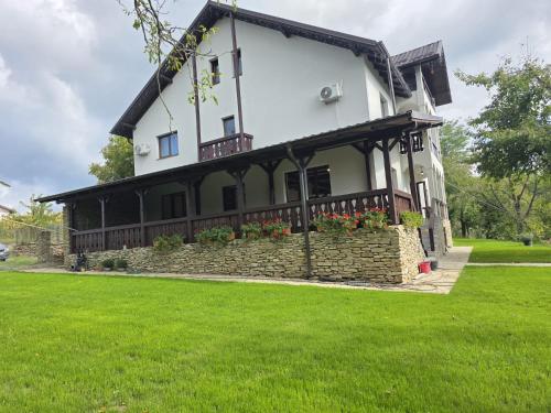 Coltul Verde de pe Deal