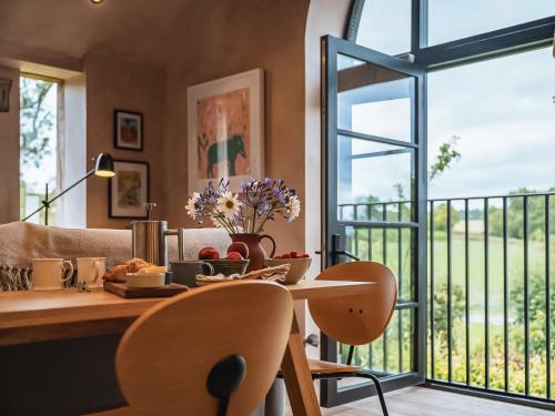 Létesítmények, Olive in Willington (Cheshire)