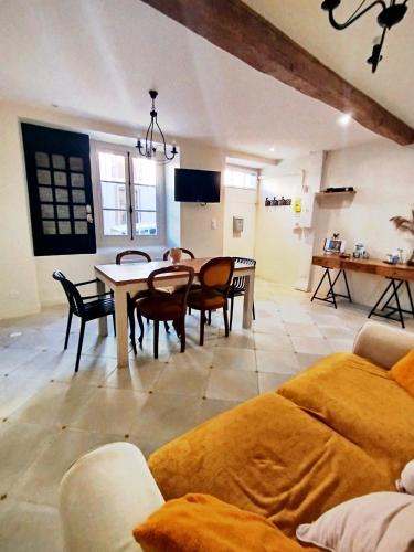 Maison avec jardin aux Cabannes - Ariège (Maison avec jardin aux Cabannes - Ariege) in Les Cabannes