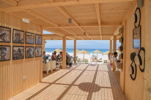 酒吧/休闲厅, 格兰德港绿洲酒店 (Oasis Porto Grande) in 明德卢