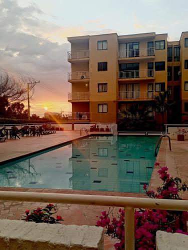 Apartamento vista al Mar-Montaña-Piscina-Parking