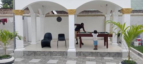 Restaurant, Cutting Edge Guest House in Kunkujang Jattaya