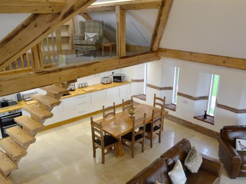 Viesnīcas āriene, Coombe View in Twitchen