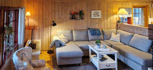 Viesnīcas āriene, Traditional Cabin By Reinsvatn In Treungen in Gautefall