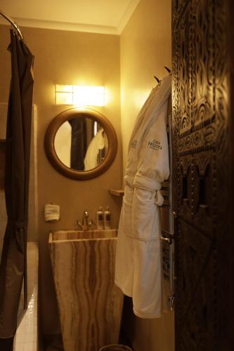 Habitación doble, baño privado