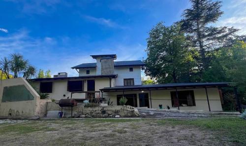 Chalet céntrico con puerta al arroyo