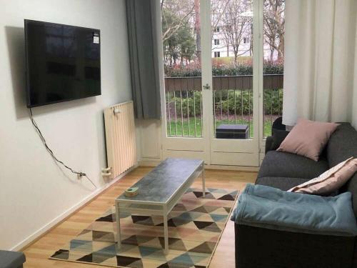 Chambre Privée Cosy- Dans Appartement Moderne en Colocation- Tram A -P2-4 - Location saisonnière - Lormont