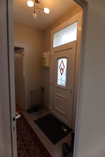 Maison vue mer à 40m du sentier côtier GR34 (Maison vue mer a 40m du sentier cotier GR34) in Lanildut