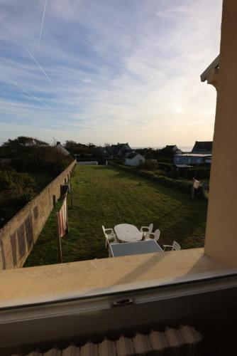 Maison vue mer à 40m du sentier côtier GR34 (Maison vue mer a 40m du sentier cotier GR34) in Lanildut