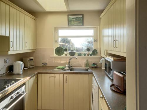 Konyha, Tarandoun Cottage in Helensburgh