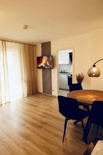 Modernes 2-Zi Apartment mit Terrasse und Garten in Dresden, Deutschland
