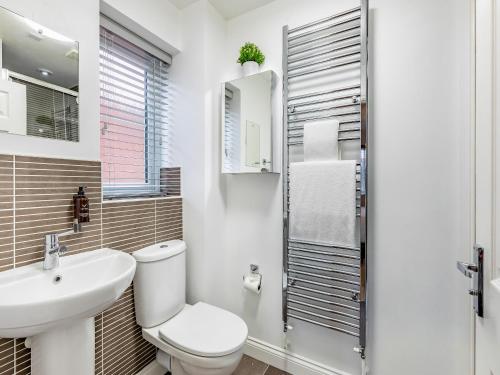 Zuhanyzó, Humbug House in Soudley