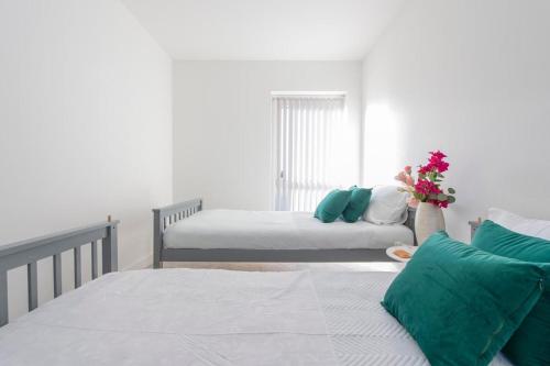 Casa Di Dolce Two Bedroom Apartment with Balcony in Bridge