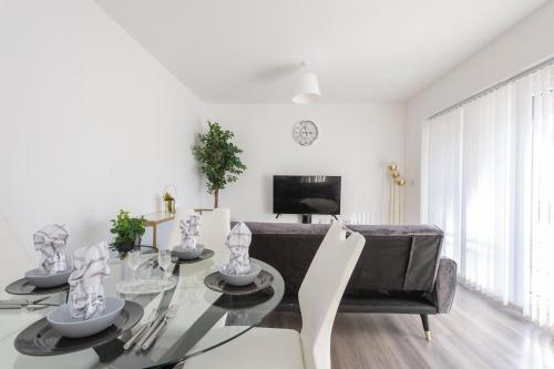 Casa Di Dolce Two Bedroom Apartment with Balcony in Bridge