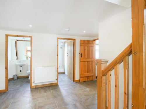 ทัศนียภาพภายนอกโรงแรม, Uk46589 - Kibble in โบสถ์สเตร็ทตัน