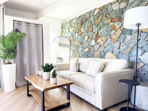 Scenic Villa Walk to Cruz Bay and Stunning Views in Cruz Bay