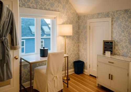 Ocean House - image 12