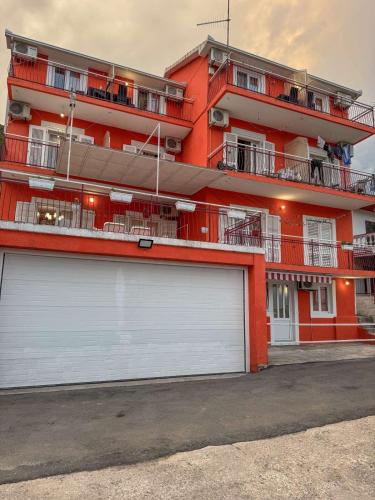 Apartments Sun Igalo Marić