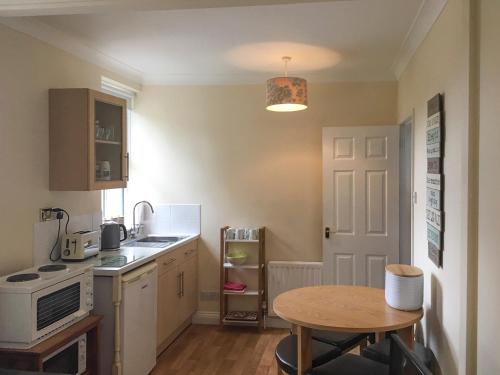virtuve, Fawn Lea Apartment in Staindrop