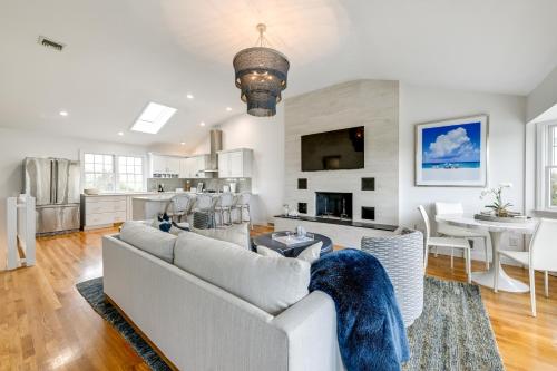 Stunning Westhampton Beach Home w/ Private Pool in Vesthemptonas pludmale (NY)