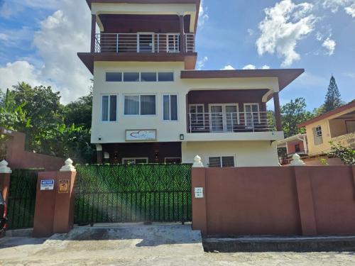 Agape Suites-Room 2-Ground Floor in โซเฟรียร์