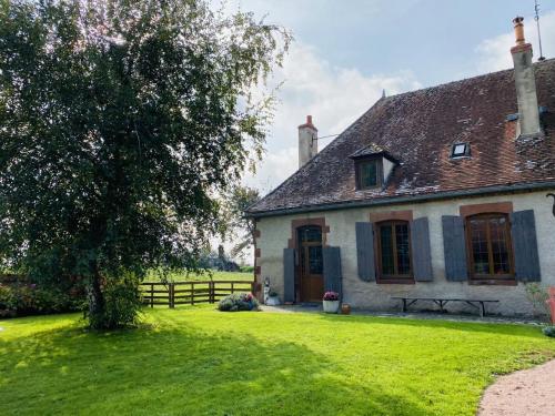Gîte à la ferme avec piscine, animaux admis en Sologne Bourbonnaise - FR-1-489-368 (Gite a la ferme avec piscine, animaux admis en Sologne Bourbonnaise - FR-1-489-368) in Neuilly-le-Réal