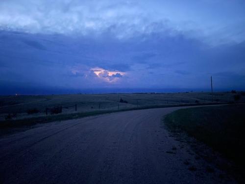 Dirt Road Inn Quiet Country Home in 埃爾姆克里克(NE)