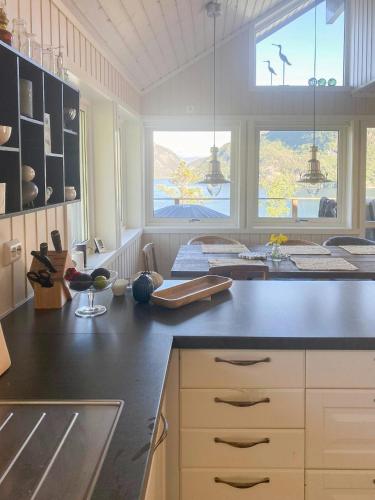 Viesnīcas āriene, Family Cabin With View Over Fjord, Mountain, Wood in Erfjord