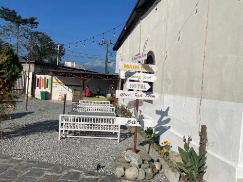 Universal Bliss in Gharipatan