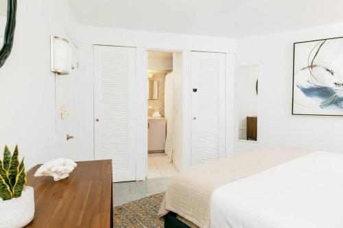 Luxury Oceanview Villa Walk to Beach & Dining in Cruz Bay