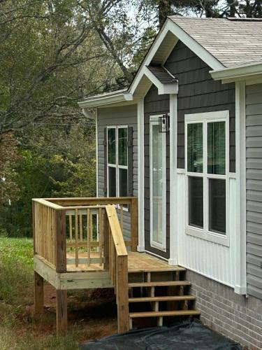 Panther Creek retreat in Hollywood