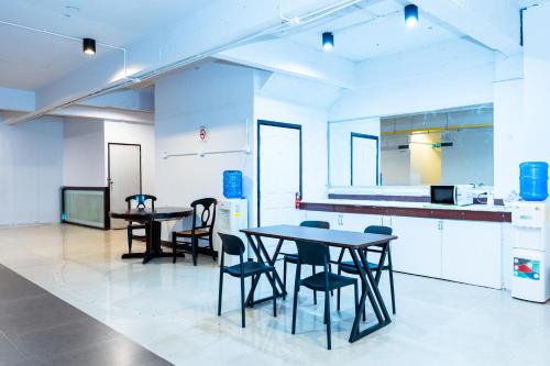 Facilities, The Rambuttri Khaosan Bangkok in Other