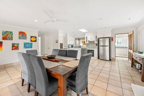 Gone Coastal - Pet Friendly with Swimming Pool - image 2