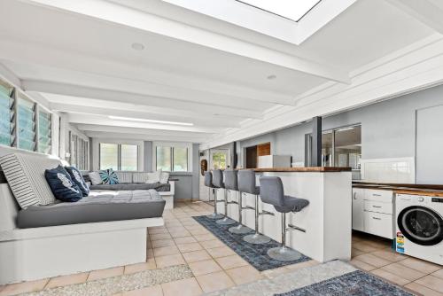 Gone Coastal - Pet Friendly with Swimming Pool - image 3