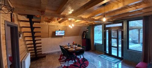 Cabana Doi Brazi A-FRAME in Telec
