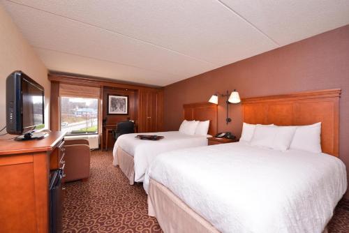 McKnight Hotel in Ross Township