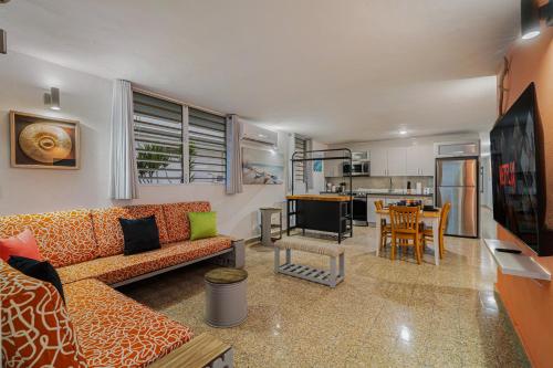Shared lounge/TV area, Beach Side House Amazing For Family and Group by PH in Luquillo