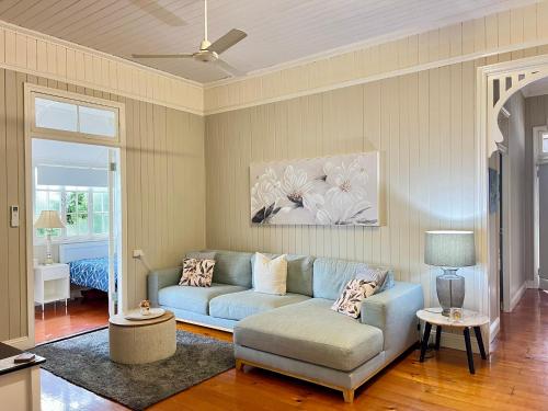 . Childers Charmer with Aircon, WIFI & modern luxuries