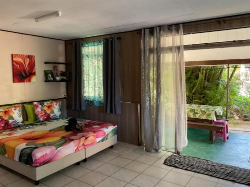 Tauraatini house F4- MOOREA Maatea in Maatea
