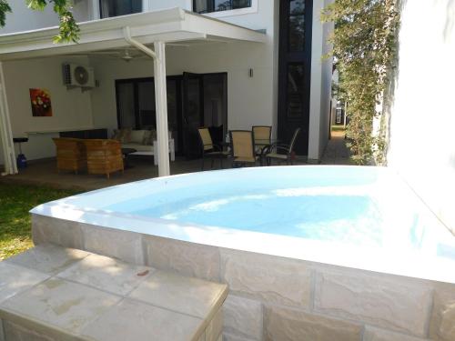 The Contours By Prestige Homestays - image 4