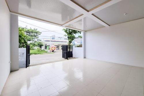 RedDoorz Syariah Near Pusat Kota Jepara in Jepara