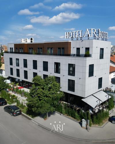 Viesnīcas āriene, Hotel Ari in Dakovica