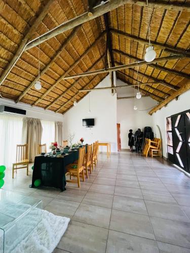 HinterlandLodge in อูลันดิ