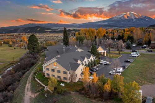 Comfort Inn & Suites Carbondale on the Roaring Fork in Carbondale, USA
