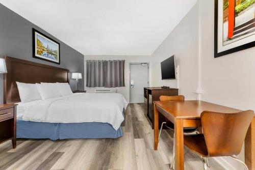 Rodeway Inn Lyons - La Grange - image 8