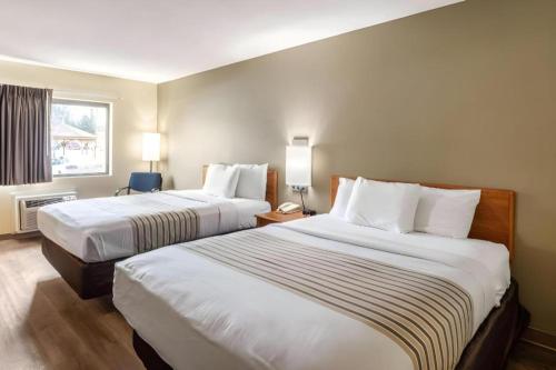 Econo Lodge Ithaca Airport in อีทากา (NY)